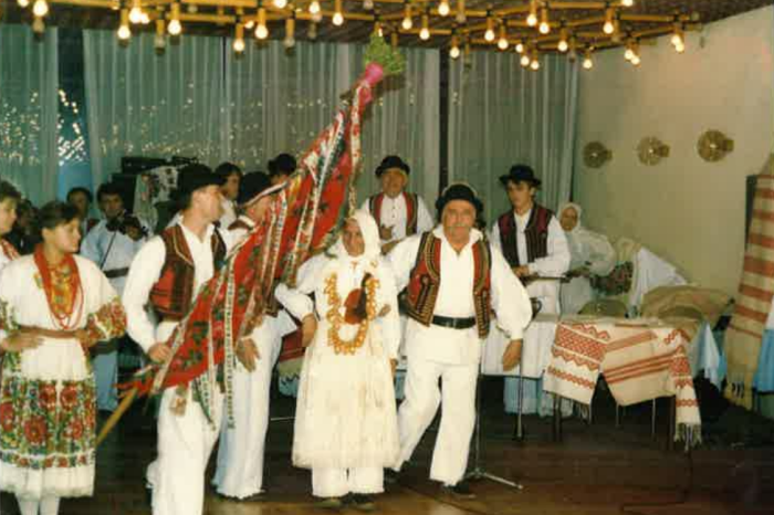 Resnička svadba u izvedbi KUD-a Resnik 1987. godine