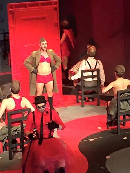 Teatar Komedija, Skoplje: Slučaj Harms, red. Dino Mustafić, foto: Facebook