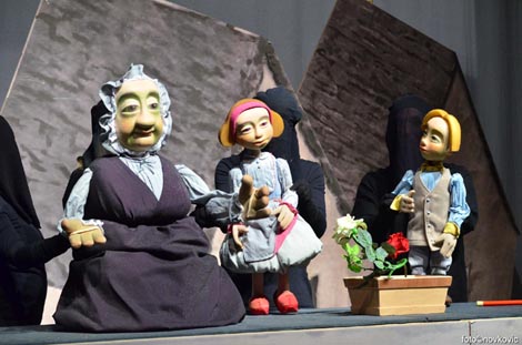 Zagrebačko kazalište lutaka: Hans Christian Andersen – Petra Mrduljaš, Snježna kraljica, red. Dario Harjaček