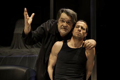 Glumačka družina Histrion, Zagreb: Dubravko Jelačić Bužimski, Stanari izgubljenog doma, red. Zlatko Vitez