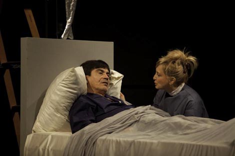 Glumačka družina Histrion, Zagreb: Dubravko Jelačić Bužimski, Stanari izgubljenog doma, red. Zlatko Vitez