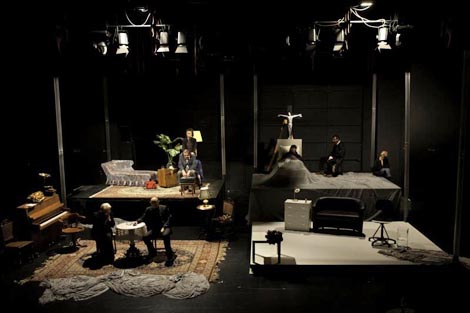 Glumačka družina Histrion, Zagreb: Dubravko Jelačić Bužimski, Stanari izgubljenog doma, red. Zlatko Vitez