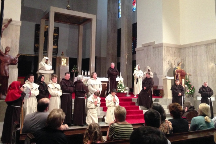 <em>Prikazanje života svetoga Lovrinca mučenika</em> u izvedbi Hvarskog pučkog kazališta i režiji Marina Carića