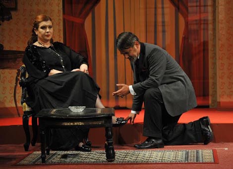 Kazalište Marina Držića, Dubrovnik: Miroslav Krleža, U agoniji, red. Joško Juvančić