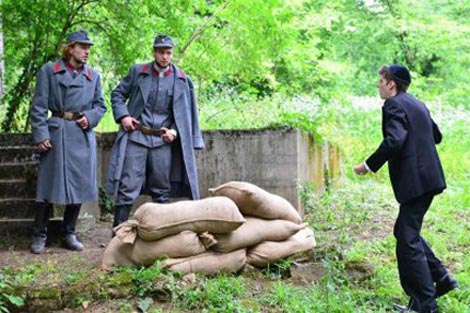 Miroslav Krleža, U logoru (2. čin), red. Georgij Paro