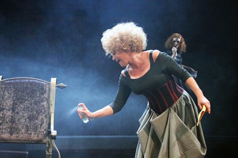 Gradsko dramsko kazalište Gavella, Zagreb: Jean-Baptiste Poquelin Molière, Umišljeni bolesnik, red. Krešimir Dolenčić