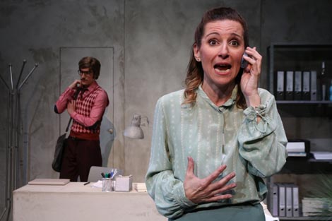 Talijanska drama Hrvatskog narodnog kazališta Ivana pl. Zajca, Rijeka, La Contrada – Teatro Stabile, Trst: Viola Veloce, Omicidi in pausa pranzo / Umorstva u pauzi za ručak, red. Paola Francesca Galassi