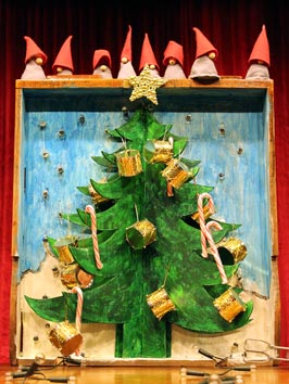 Dječje kazalište Dubrava, Zagreb: Morana Dolenc, Ups! Uvijek pravac Sjever!, red. Morana Dolenc