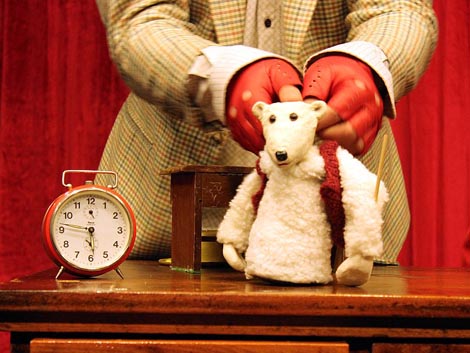 Dječje kazalište Dubrava, Zagreb: Morana Dolenc, Ups! Uvijek pravac Sjever!, red. Morana Dolenc