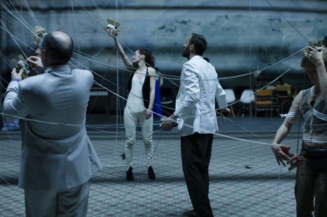 tg STAN, Belgija, Anton Pavlovič Čehov, Višnjik, red. tg STAN, foto: © Koen Broos