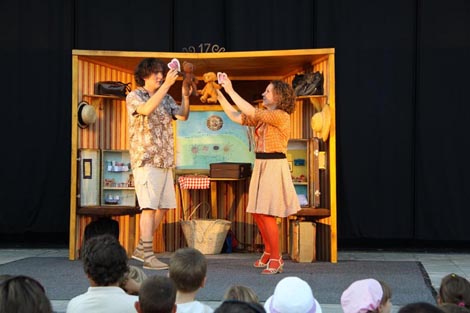 Lutkovno gledališče Pupilla, Lendava, Slovenija, Rita Bartal Kiss, ZOOpotniki (ZOO putnici), red. Rita Bartal Kiss 