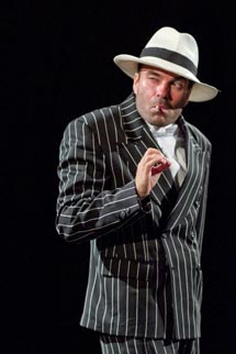 Kazalisšte Ulysses, Brijuni: Bertolt Brecht, Zadrživi uspon Artura Uija, red. Lenka Udovički