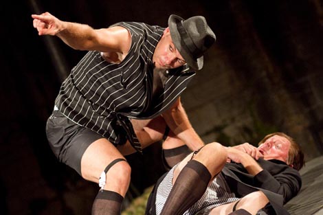 Kazalisšte Ulysses, Brijuni: Bertolt Brecht, Zadrživi uspon Artura Uija, red. Lenka Udovički