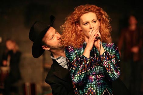 Zagrebačko kazalište mladih: Juli Zeh i Charlotte Roos, Žuta crta, red. Ivica Buljan