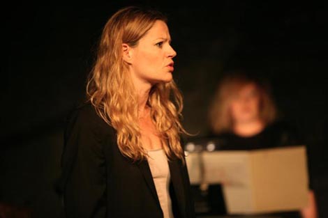 Zagrebačko kazalište mladih: Juli Zeh i Charlotte Roos, Žuta crta, red. Ivica Buljan