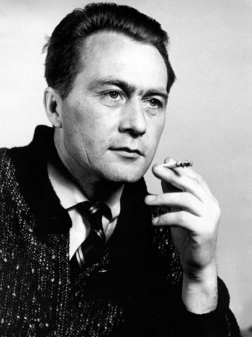 Zvonimir Bajsić (Zagreb, 19. listopada 1925. – Zagreb, 11. kolovoza 1987.), hrvatski književnik, prevoditelj i redatelj koji je režirao više od 250 radio-dramskih ostvarenja