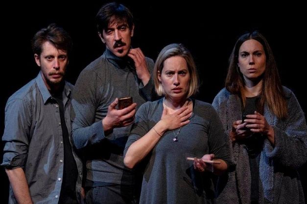 Kazališna družina Rebel, Zagreb: Rona Žulj, Miran Kurspahić, <em>Krizni stožer</em>, red. Miran Kurspahić