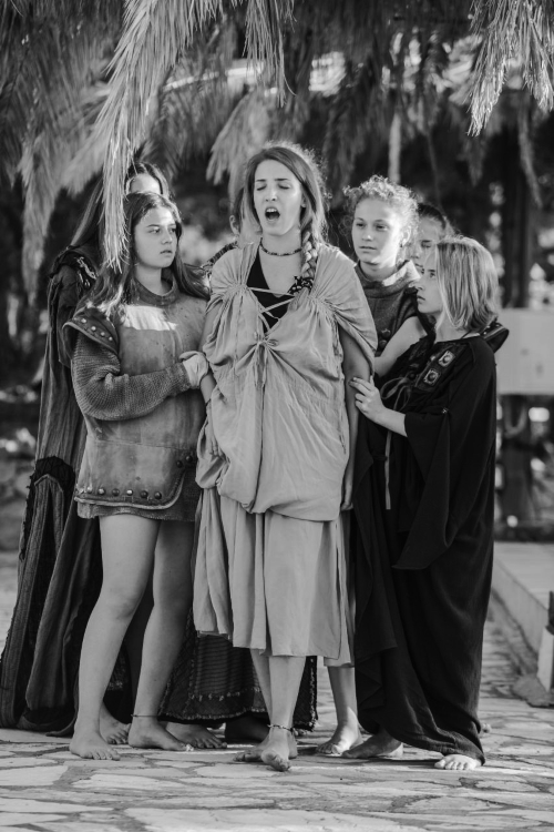 Premijera Držićeve <em>Hekube</em>, red. Mira i Vesna Muhoberac, Supetar, 19.7.2018.