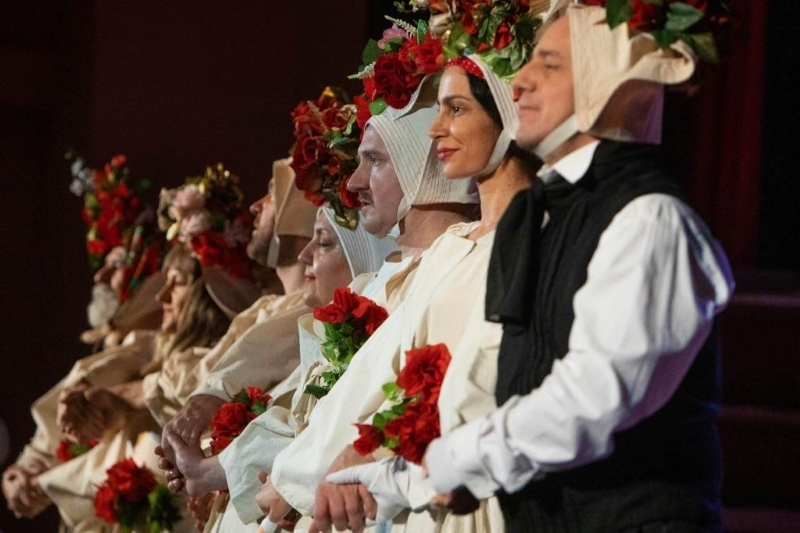 GDK Gavella, GK Joza Ivakić Vinkovci, Ludens teatar, Centar za cjeloživotno učenje i kulturu Bjelovar i Gradsko kazalište Požega: Josip Kozarac - Borislav Vujčić, <em>Tena - kronika raspada jedne ljepote</em>, red. Dražen Ferenčina, 2021.