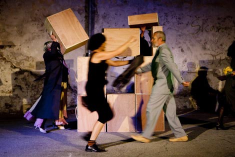 Dječjeg kazališta Branka Mihaljevića u Osijeku: Erich Kästner, Emil i detektivi, red. Nikola Zavišić