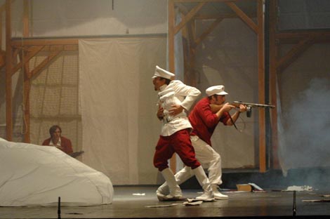 Hrvatsko narodno kazalište u Osijeku: Damir Petričević, <em>Prolaznici</em>, red. Borna Baletić, premijera: 30. rujna 2011.